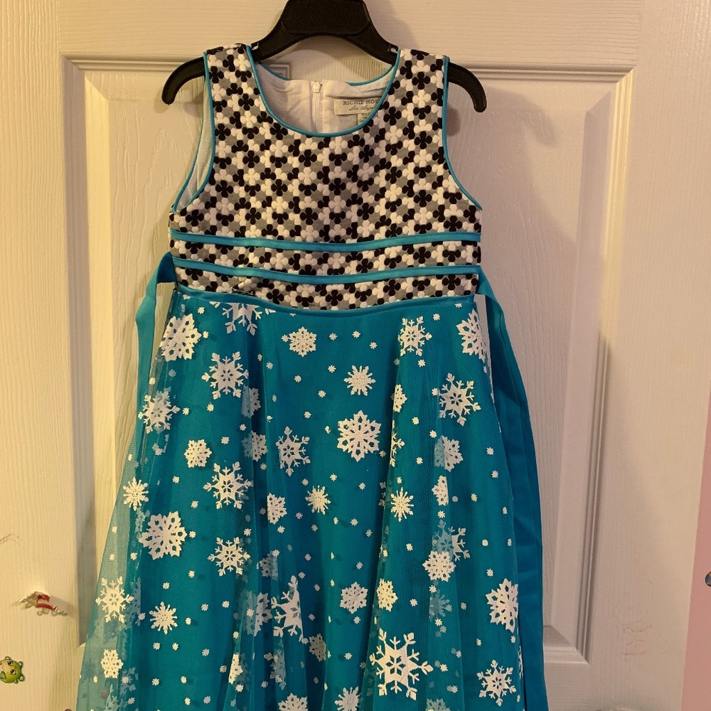 Girls dresses